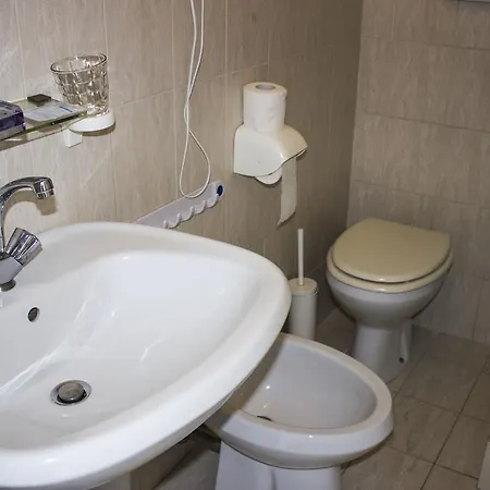 Arianna Hotel Cavi di Lavagna